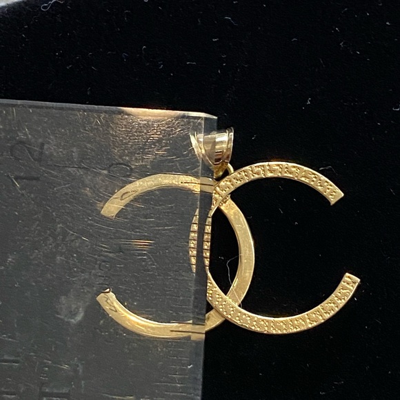 18k Real Saudi Gold Pendant Sz 1.9 Grms - Picture 4 of 6